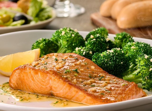 8 Healthiest Dishes To Order at Olive Garden